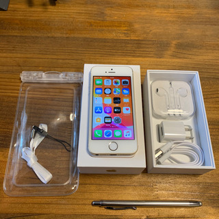 【豪華特典多数‼︎】★iPhone SE 16GB SIMフリー★