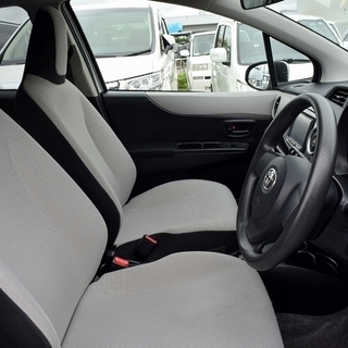 NSP135 トヨタ 現行型ヴィッツ 切替式4WD　車検長期令和4年1月　社外HDDナビ/DVD　夏冬タイヤ付　ドアミラーウインカー　ハイマウントストップランプ　タイミングチェーン　北海道/旭川　３２８,０００円！！の画像