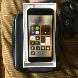 iPhone se 第2世代 moment レンズ 他