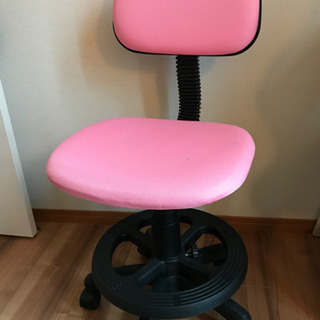 オフィスチェア　ピンクの画像