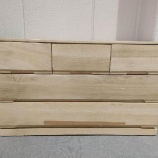 きりダンス　横100　奥行き55　高さ60