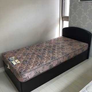 シングル　ベッド