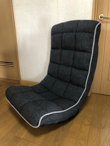 お取引中です　ニトリ　回転座いす　首リクライニング