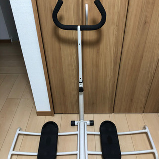 足痩せ　トレーニングマシーン