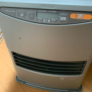 トヨトミ　石油ファンヒーター　中古品