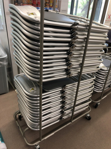 折り畳み椅子‼️ 40脚