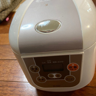 炊飯器の画像