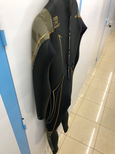最終値下げ！発送相談！セミドライウェットスーツ ビラボンBILLABONG