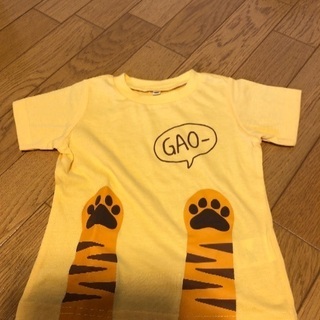 ベビー服　90cm Tシャツ3枚　新品2枚の画像