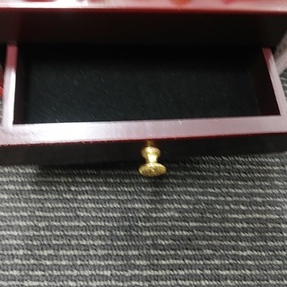 木製オルゴール　花入り　の画像