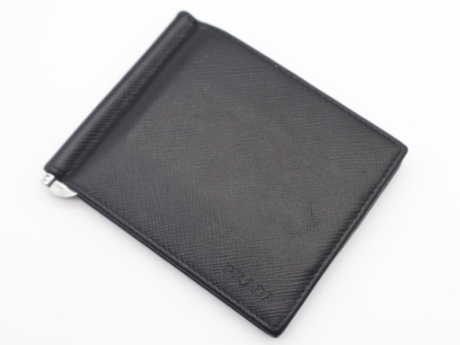 《PRADA/ヴィッテロ マネークリップ》ABランク ギャラ、箱有り 送料無料