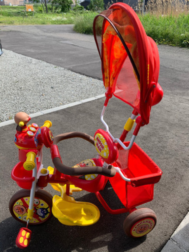 アンパンマン　デラックス　三輪車