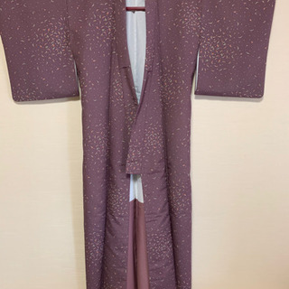 パープル柄　着物女性用　美品【リメイク】