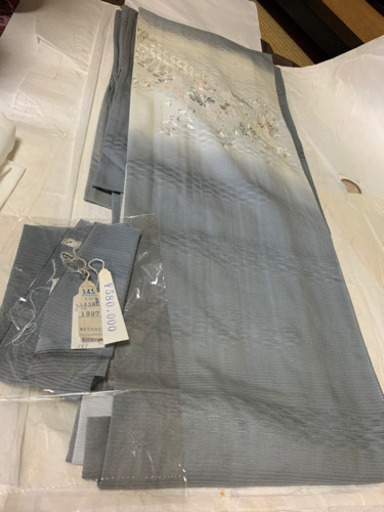 美品　値下げお買得　グレー３点セットタグ付き　購入価格総額70万　女性用着物