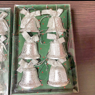 【未使用品】クリスマス　デコレーション　シルバーベル　18個セット