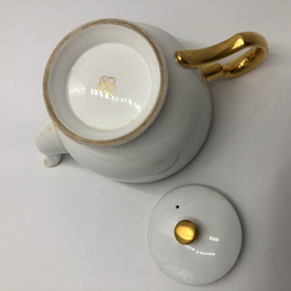 大倉陶園　瑠璃片葉金蝕ポットの画像