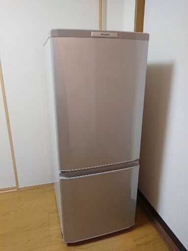 2ドア冷蔵庫値下げ↘️↘️MITSUBISHI 三菱 146L MR-P15W-S 右開き