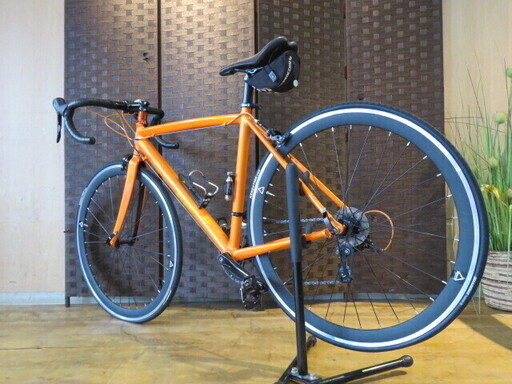 ■FUJI ROUBAIX CUSTOM フジ ルーべ カスタム 18速 オレンジ アルミフレーム シマノ SORA ロードバイク 自