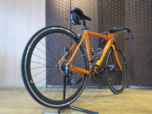 ■FUJI ROUBAIX CUSTOM フジ ルーべ カスタム 18速 オレンジ アルミフレーム シマノ SORA ロードバイク 自