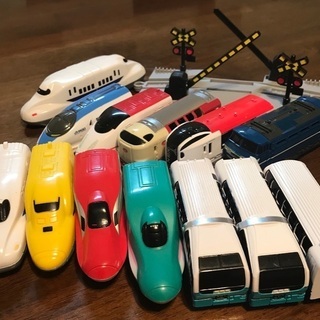 電車　おもちゃ　13個＋踏切