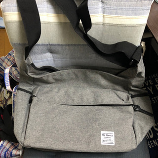 ショルダーバッグ