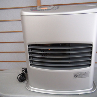 ジャンク品　05年製トヨトミ石油ファンヒーター（ＬＣ－Ｈ32）
