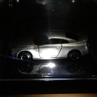 幻想的トミカLED照明ケース ミニカーやフィギュアのディスプレイ