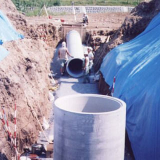 急募❗️ 新千歳空港　滑走路誘導路工事　職長、重機オペ、作業スタッフの画像