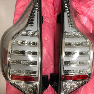 TOYOTA アクア クリスタルアイテールランプ【流れるウィンカー】