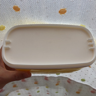 お弁当箱の画像