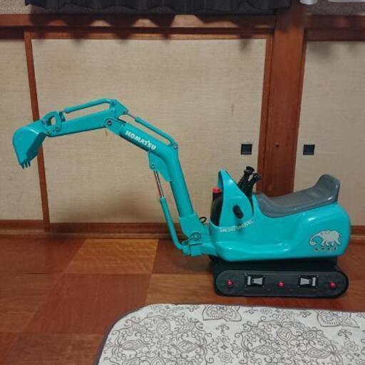 KOMATSU/ショベルカー/シャベルカー/重機/ケンケンキッキ/幼児乗用玩具/乗り物/おうち遊び