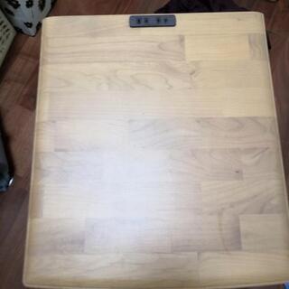 ベッドサイドテーブル 収納あり 電源タップ有りの画像