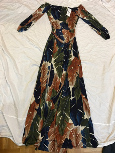 新品　未使用　夏用ワンピース　女性　Sサイズ