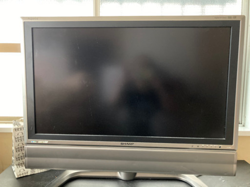 SHARP製　AQUOS 液晶テレビ　2005年製