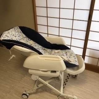 Combi ハイローチェア テーブル付