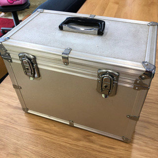 無料！●中古✨カメラケース😄アルミハードケース✨カメラ等の機器収...