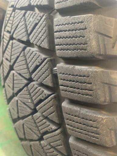 225/55R18 ブリジストンDM-V2