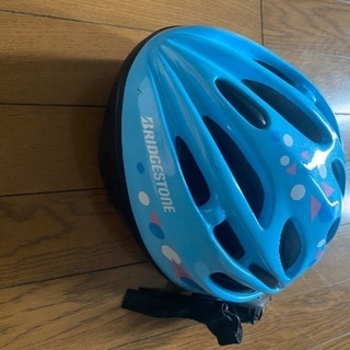 子供用ヘルメットLサイズ(取引中)