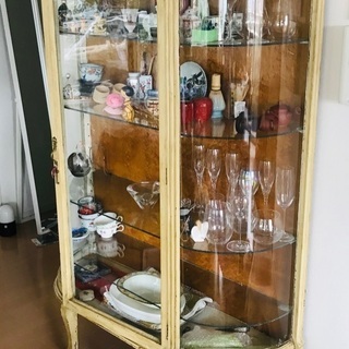 お値下げしました　アンティーク　グラスキャビネット　飾り棚　シャビーシーク