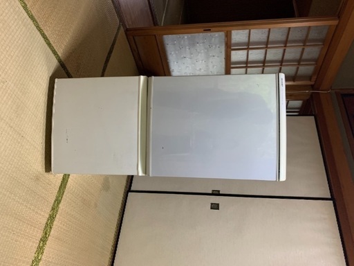 出張用で使ってましたがまだまだ普通に使えます。