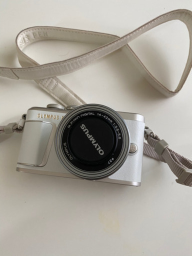 【美品】OLYMPUS PEN E-PL9 ミラーレス一眼レフ カメラ