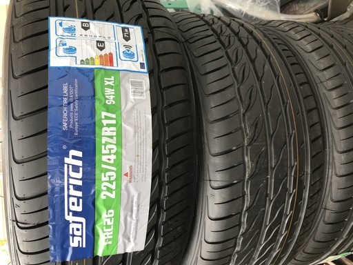225/45R17　新品タイヤ　４本
