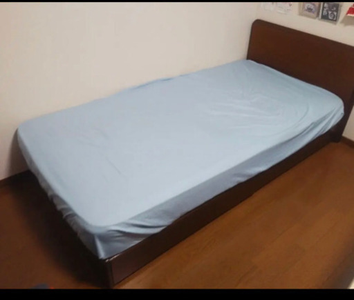 収納付き　シングルベッド