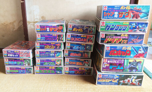 【旧ガンプラ】定番のガンダムから希少なドダイまで１７点まとめて譲ります。
