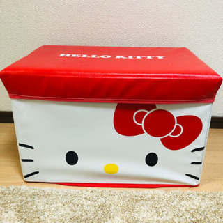 ハローキティ収縮ボックスとその他3点お譲りします。