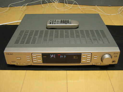 【取引中】ホームシアター用AVアンプ　TEAC　PLS-900D
