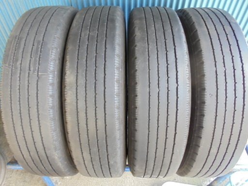 ブリヂストン　V-STEEL RIB　R202 Ecopia　205/85R16 117/115L LT 4本 7分溝2本と6分溝2本