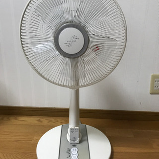 扇風機 SANYO キレイ❗️リモコン付きの画像