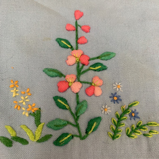 中国刺繍　古いハンドタオルの画像
