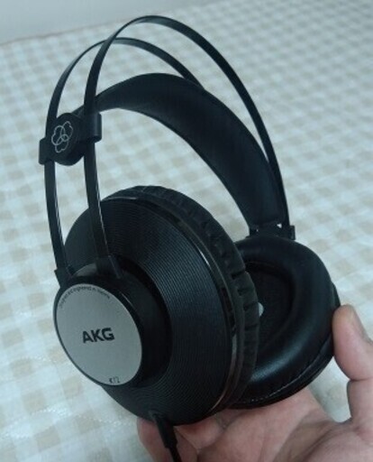 AKGアーカーゲー K72有線 ヘッドホン